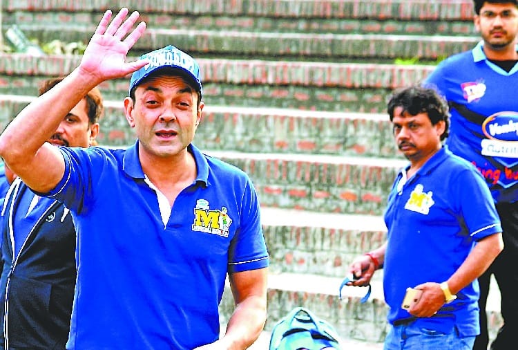 Celebrity Cricket League, Bollywood Actor Bobby Deol Interview on Air Strike in POK