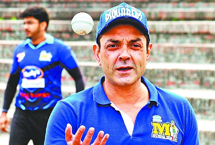 Celebrity Cricket League, Bollywood Actor Bobby Deol Interview on Air Strike in POK