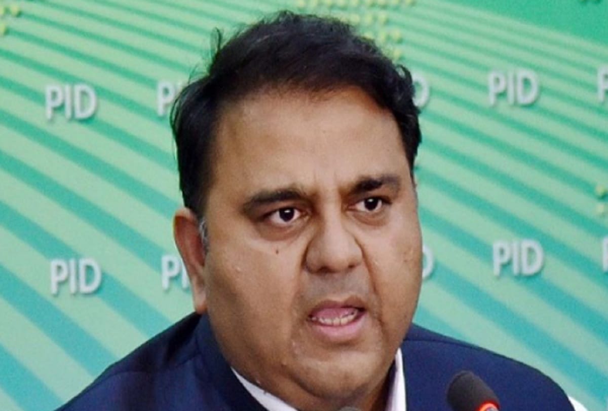 Fawad Chaudhary says first Pak traveler to space in 2022 with Chinese help