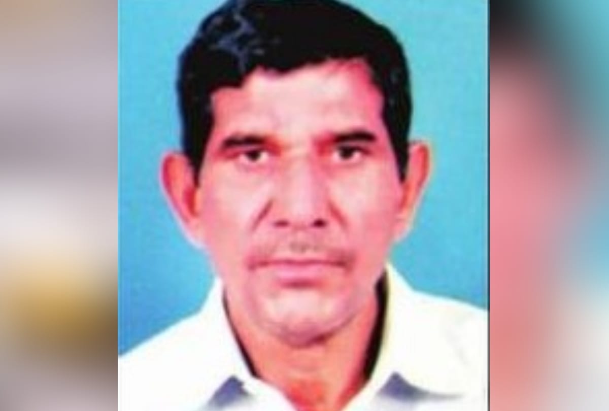 ghaziabad man missing for 24 days found his rugged corpses in bus standing outside police station