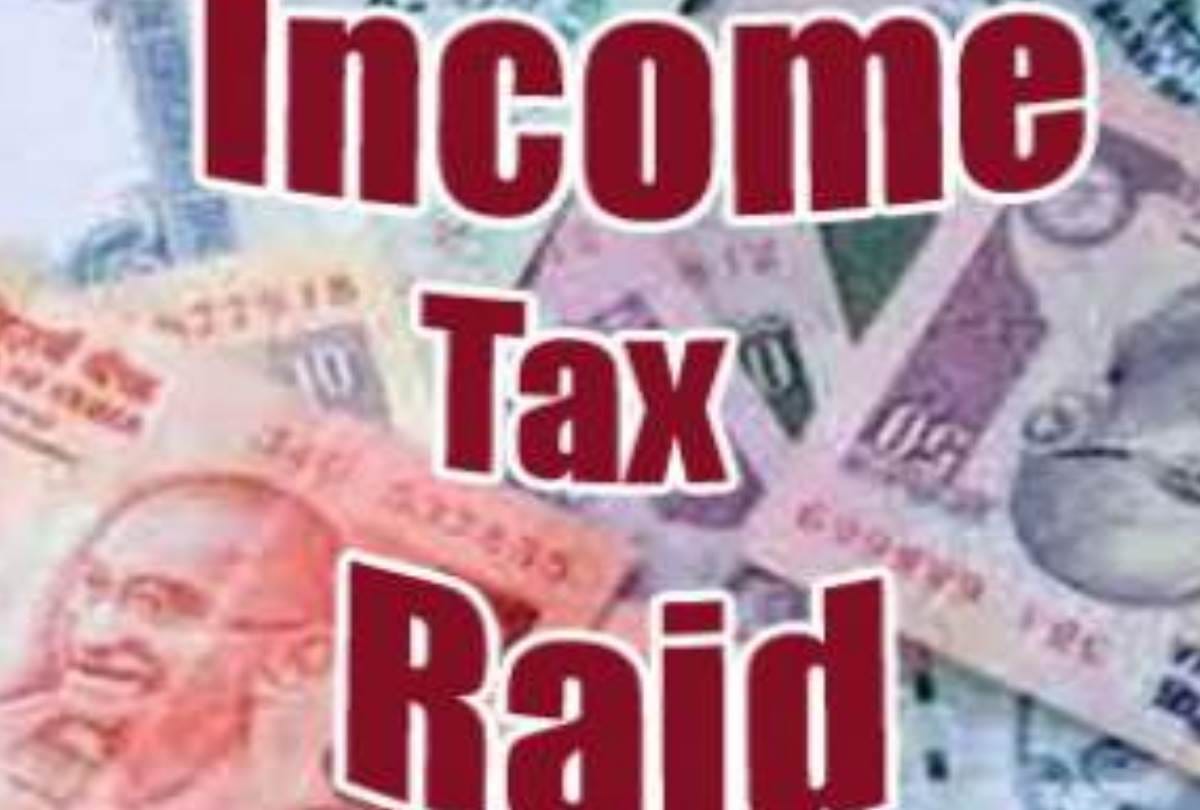 income tax team raid on hardeep trading firm in barabanki