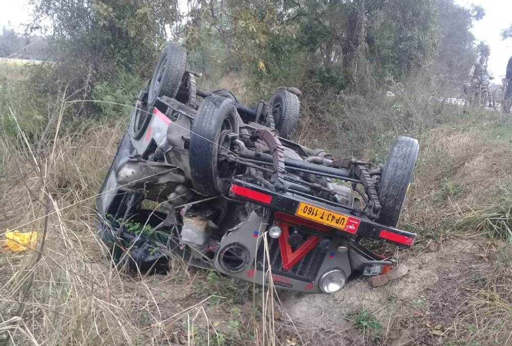 jeep collide with trolly one dead four wounded