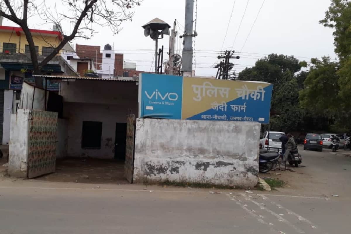 UP: NO cop on Police check posts in Meerut city security upon trust of God