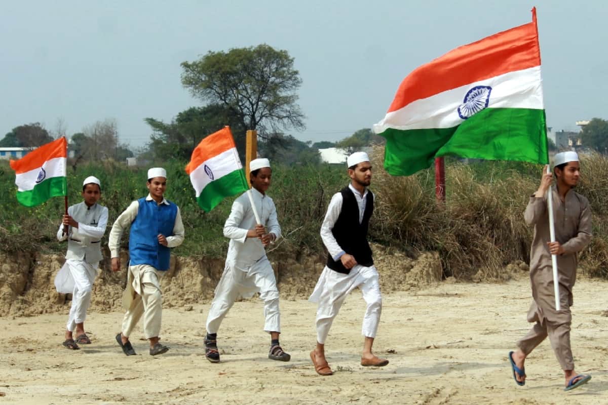 #airstrikeindia salute to Indian air force, pictures from Meerut that show the unity of india