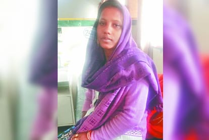 woman gave birth baby in auto and lift during NHM protest