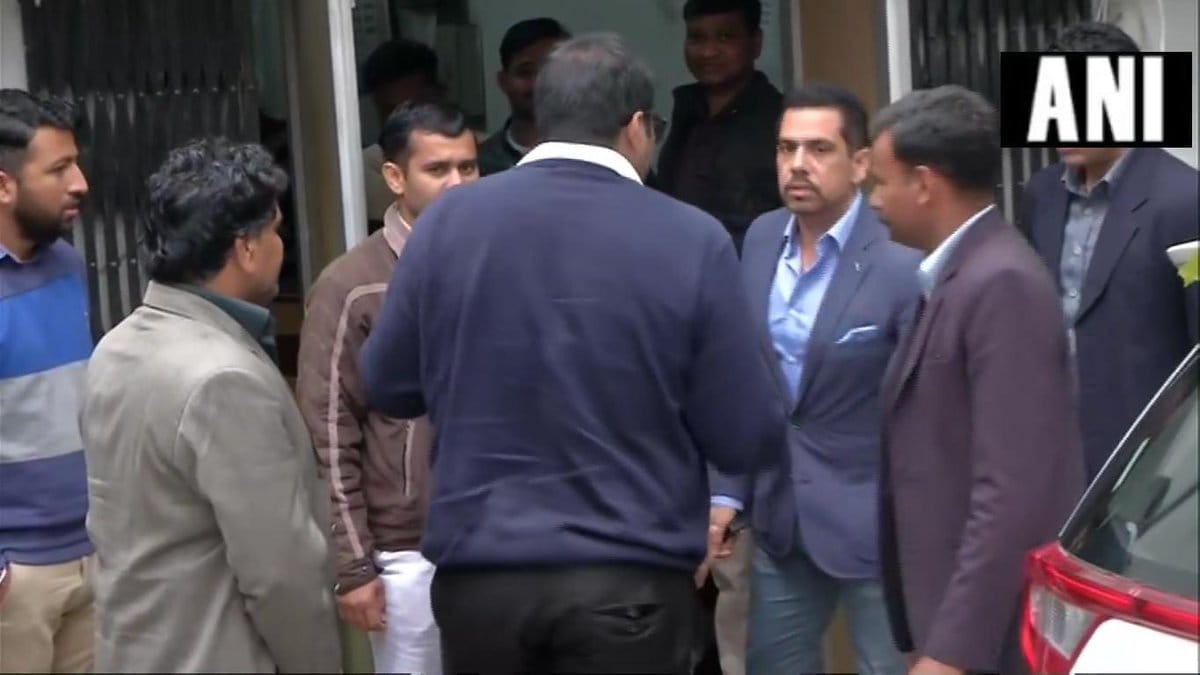 Robert Vadra reaches ED office for questioning in money laundering case