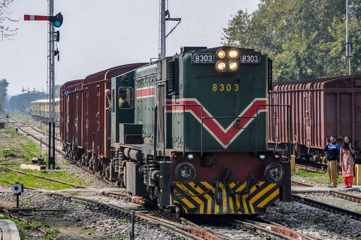 Pakistan cancelled Samjhauta Express, specialties of this train