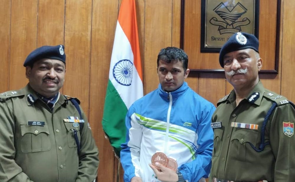 police constable won medals at World Sports on the basis of artificial leg