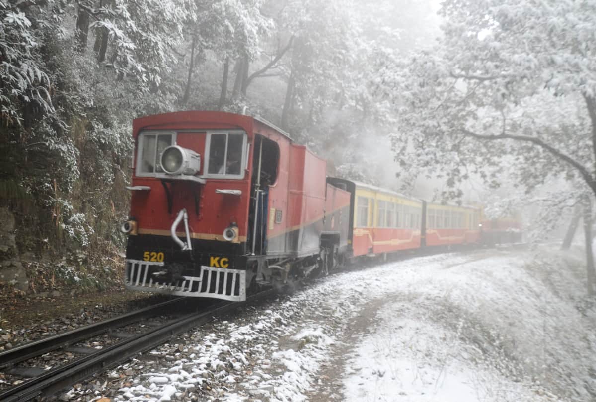 Holiday Special toy train Will Run on Kalka Shimla Railway Track