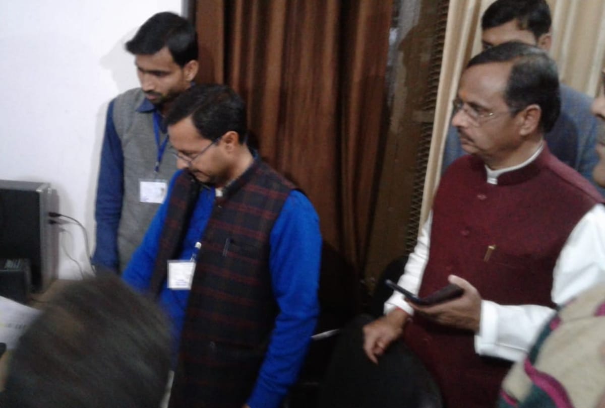 UP Deputy cm dinesh sharma visit in aligarh