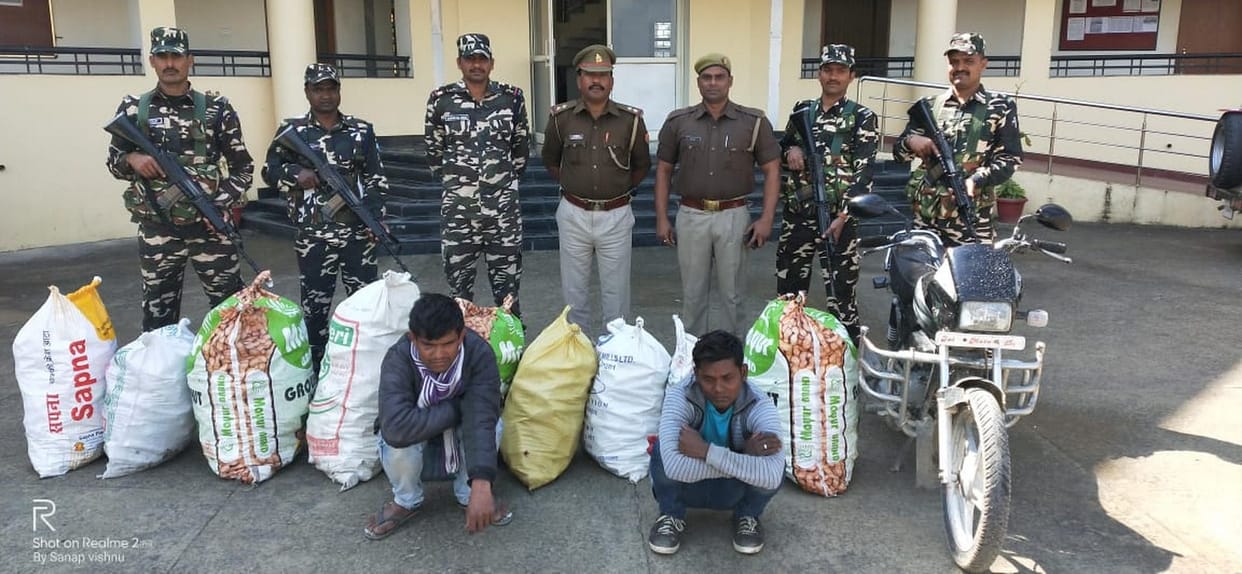 1720 शीशी नेपाली शराब बरामद, सात गिरफ्तार