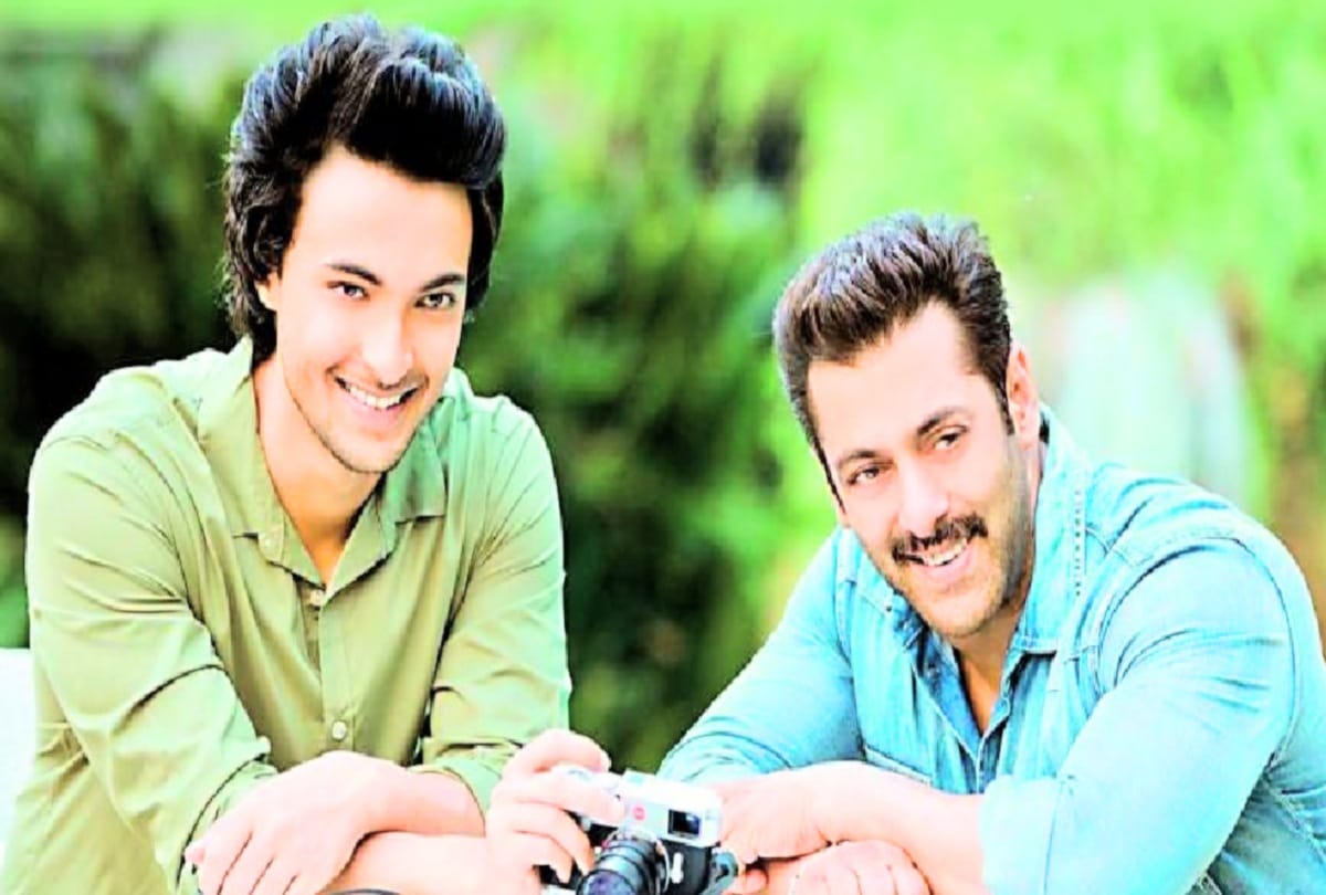Soon AAYUSH sharma of himachal will be seen with the King Khan in a film