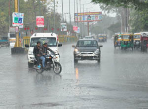 mausam changed hour by hour