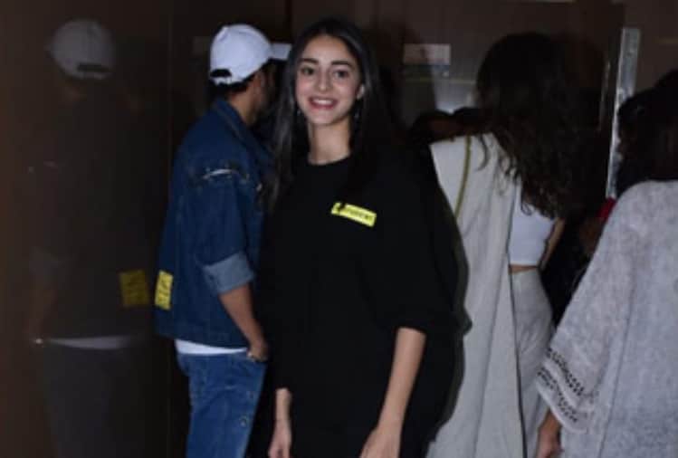 vicky kaushal sara ali khan ananya pandey attend sonchiriya screening