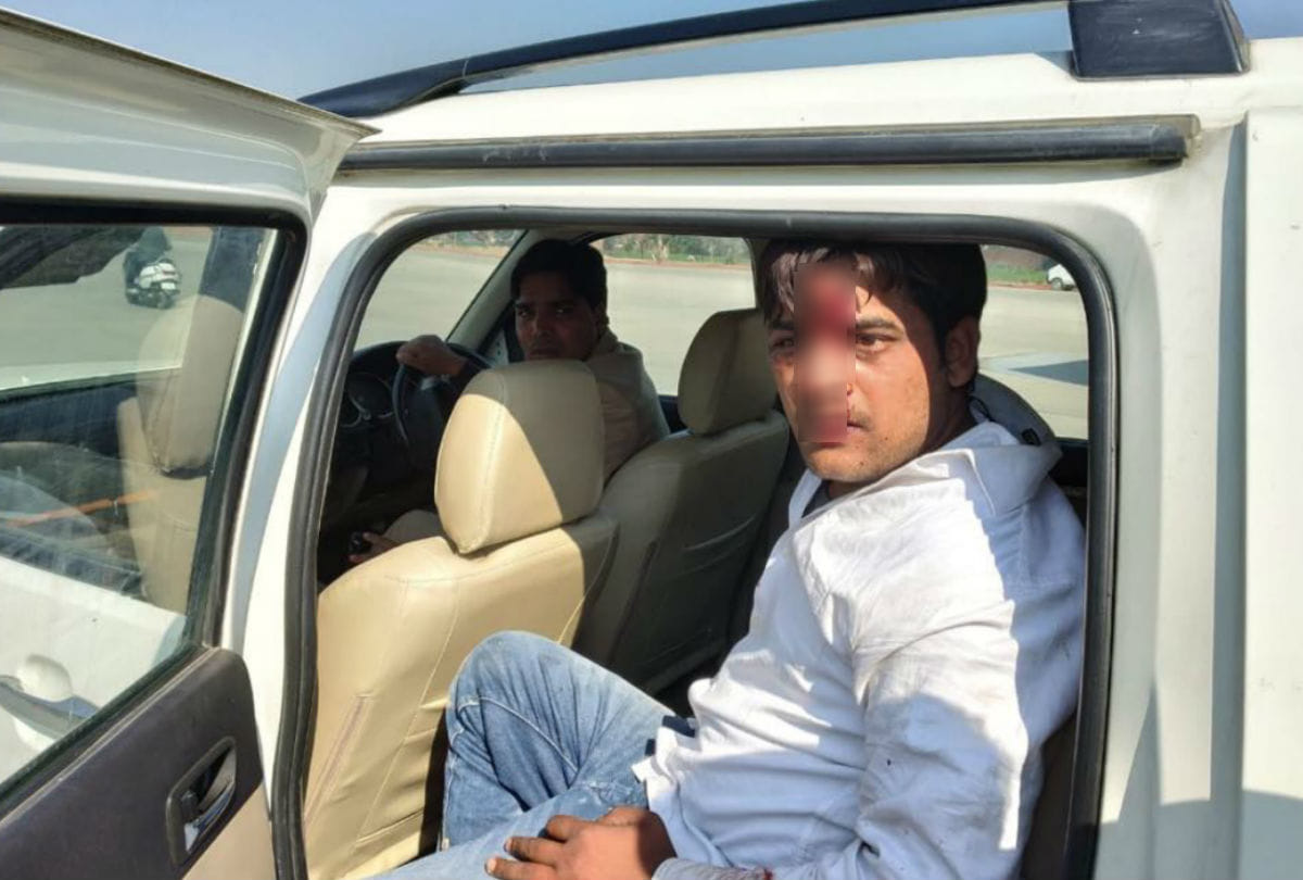 clash on tundla toll plaza in firozabad