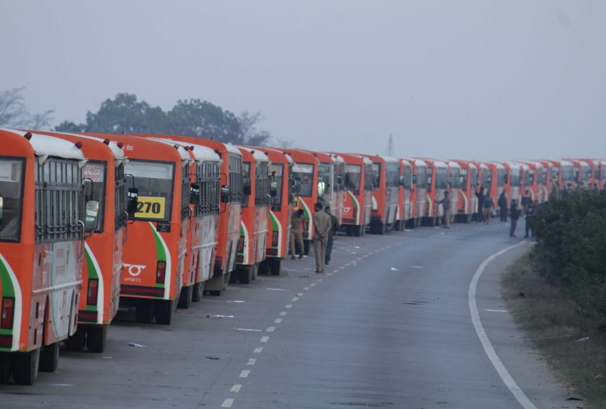 World Records created in Kumbh Mela: it seemed like train running on the highway, public rush to see