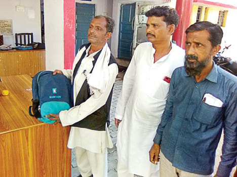 Bank arrests five lakh bags in bank
