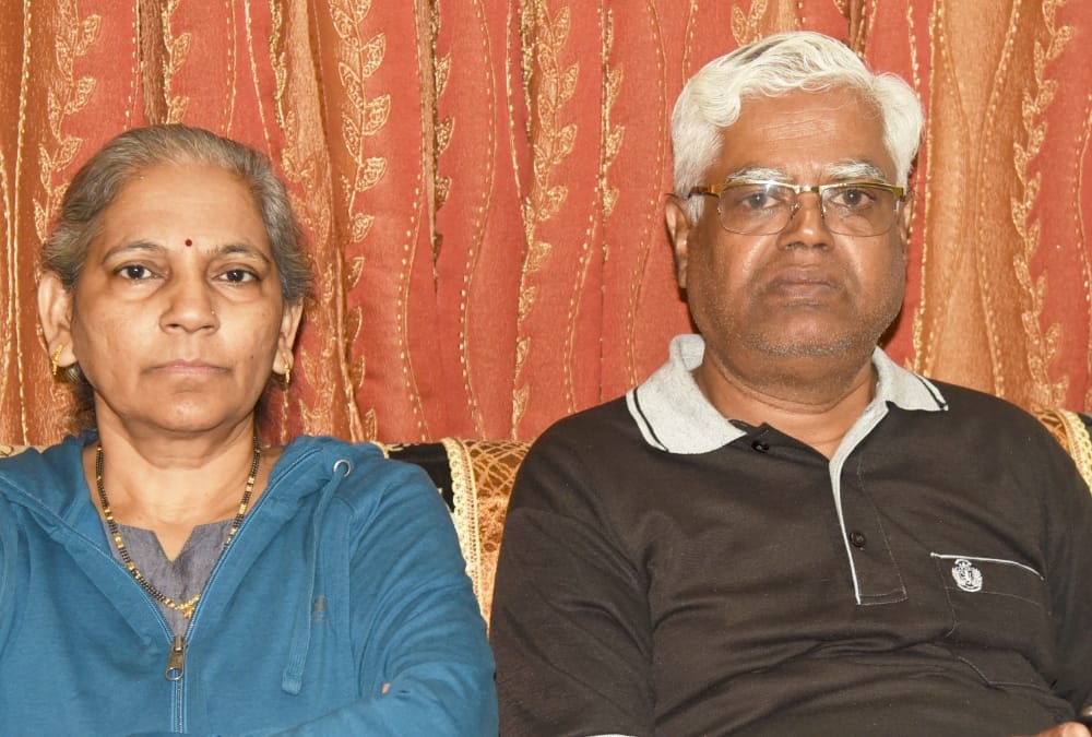 martyred pilot anil mandavgane's wife speaks to media.