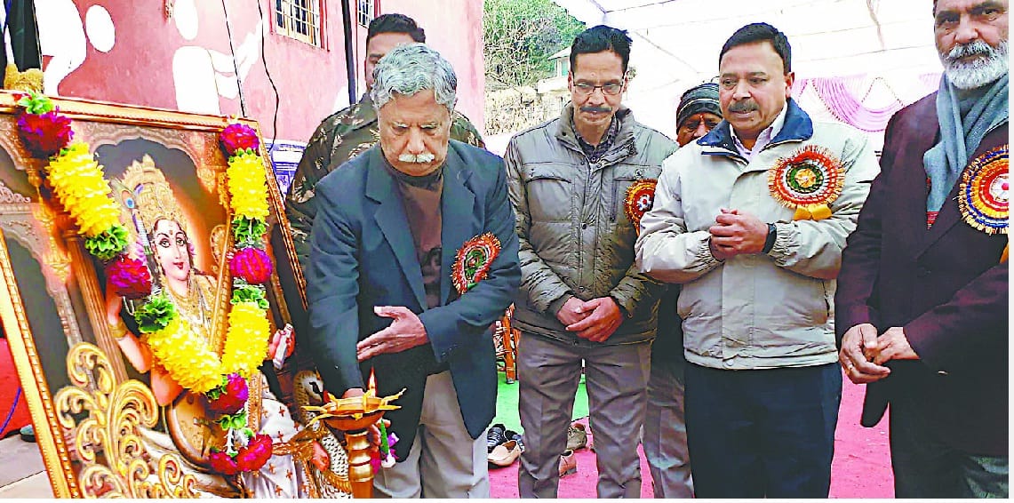pradesh ke pahale vigyaan sanchaar kendr ne kaam shuroo kiya tha