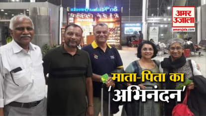 FAMILY MEMBERS OF PILOT ABHINANDAN GOT WARM WELCOME IN CHENNAI- DELHI FLIGHT