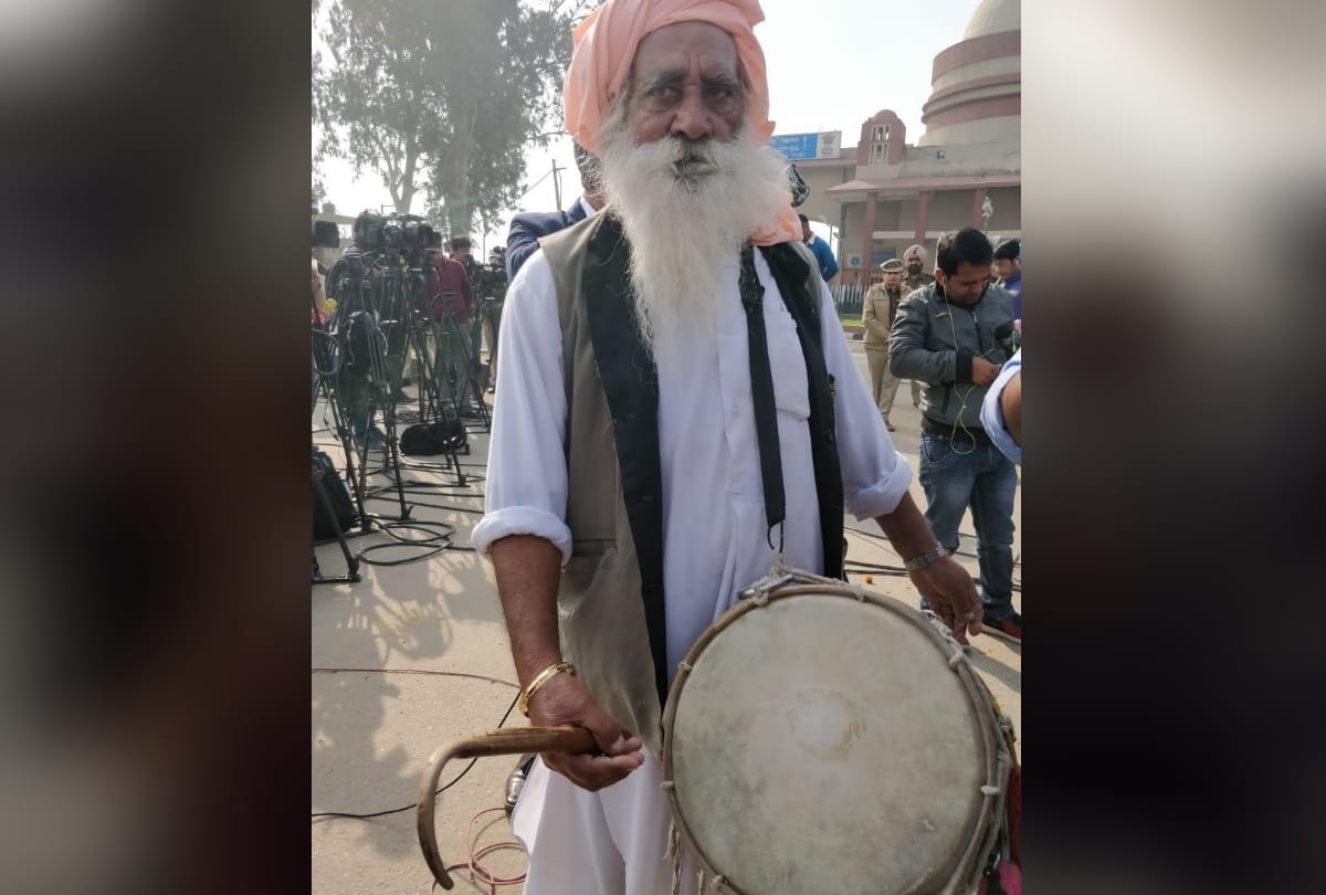 welcome back abhinandan varthaman shah rukh khan song play at wagha border