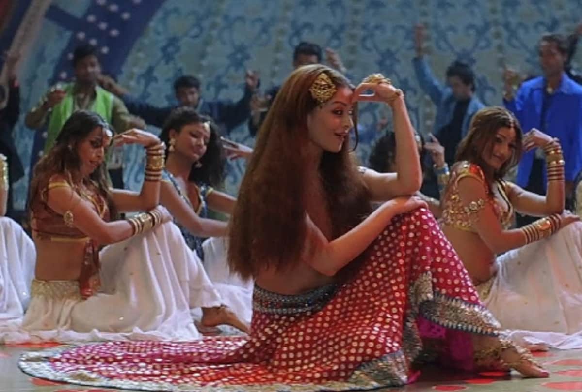 Know what happens with designer costly clothes of Bollywood celebrities after the film released