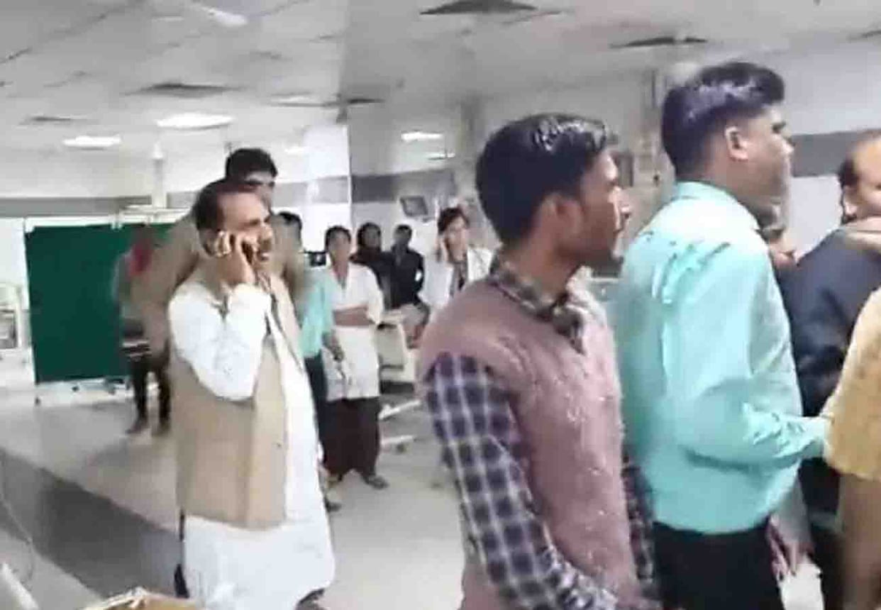 Doctors beat BJP leader in medical college