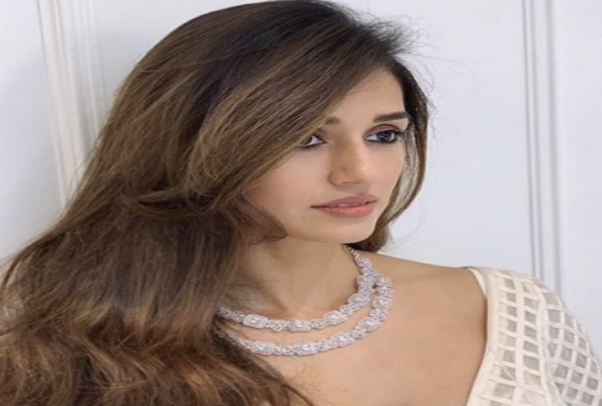 disha patani looking gorgeous in white gown at akash shloka pre wedding party