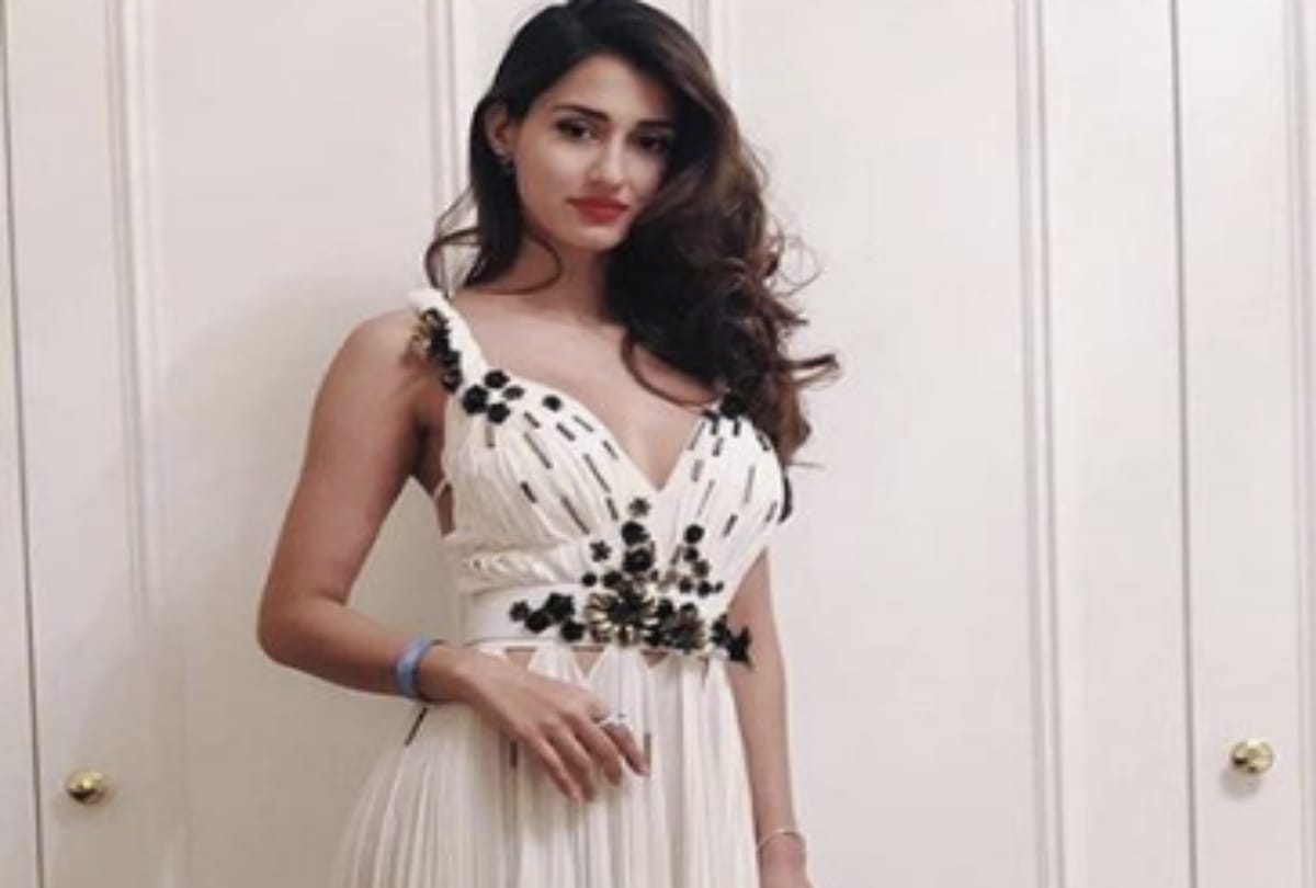 disha patani looking gorgeous in white gown at akash shloka pre wedding party