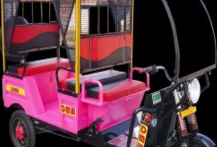 E-rickshaw will now be in white colour in uttar pradesh