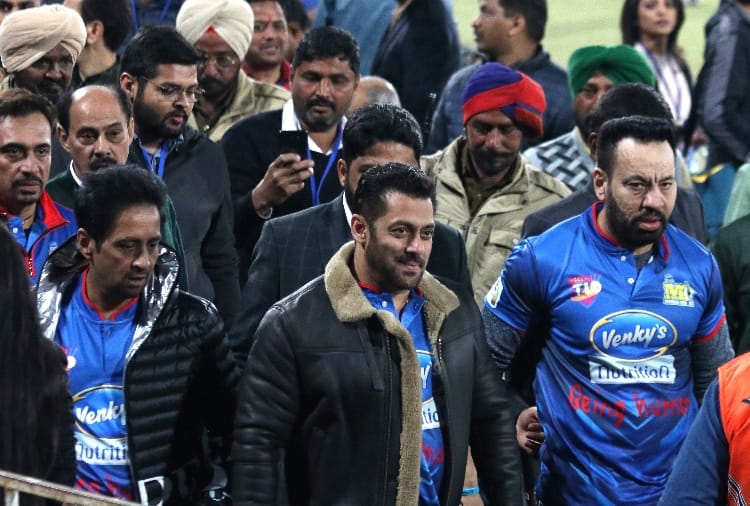 Celebrity Cricket League,  Actor salman khan reached in chandigarh