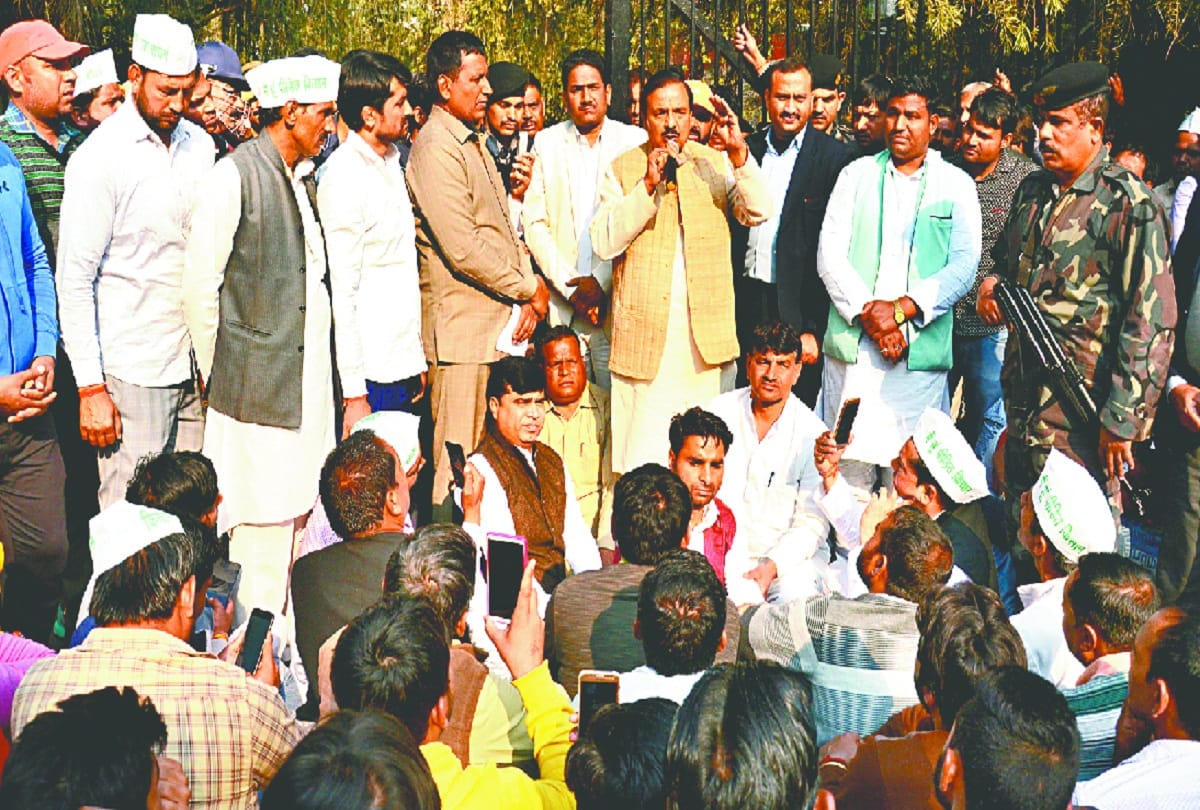 farmer leader Gautam Awana admitted to hospital