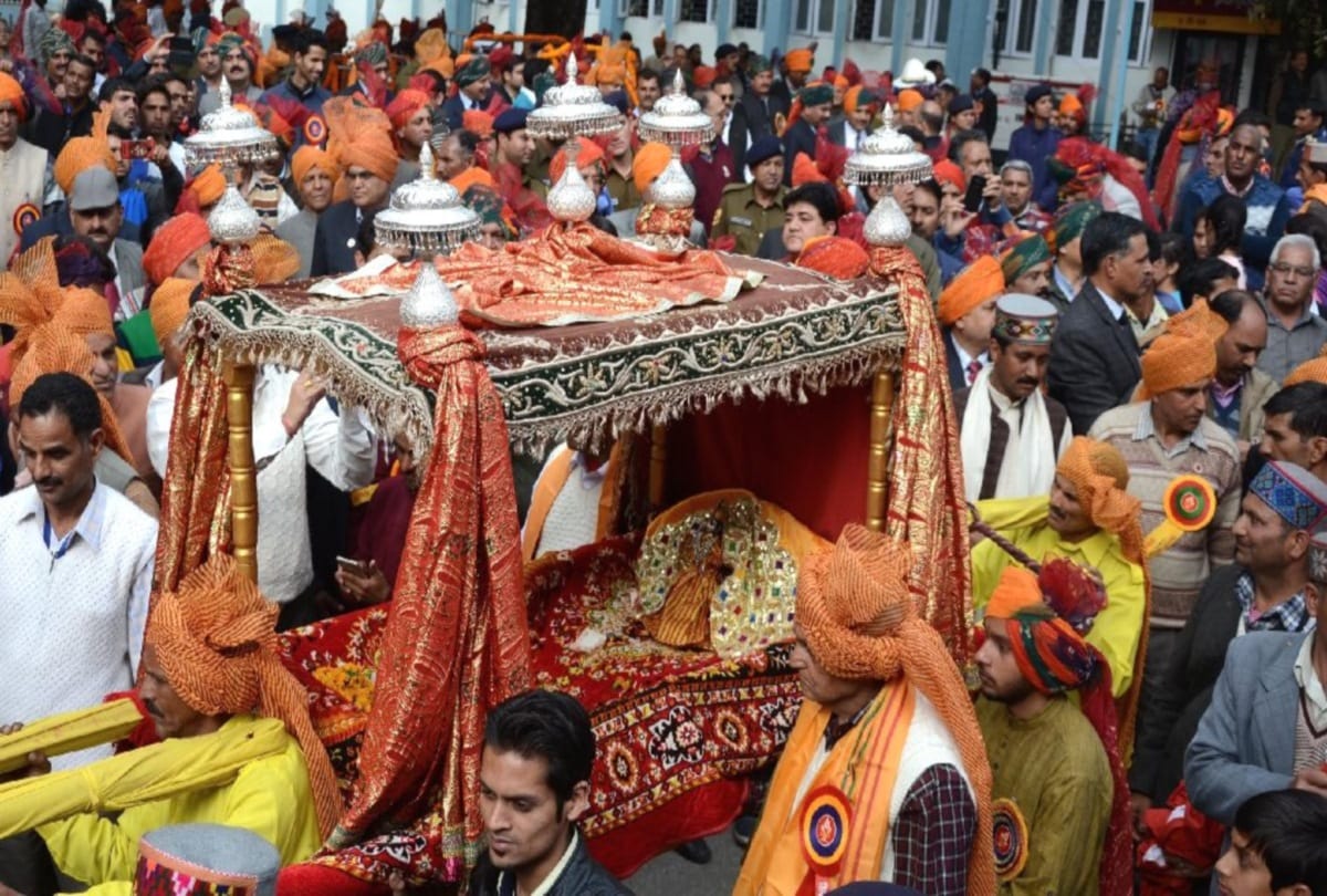 famous bollywood singer Jubin Nautiyal will perform in mandi shivratri festival