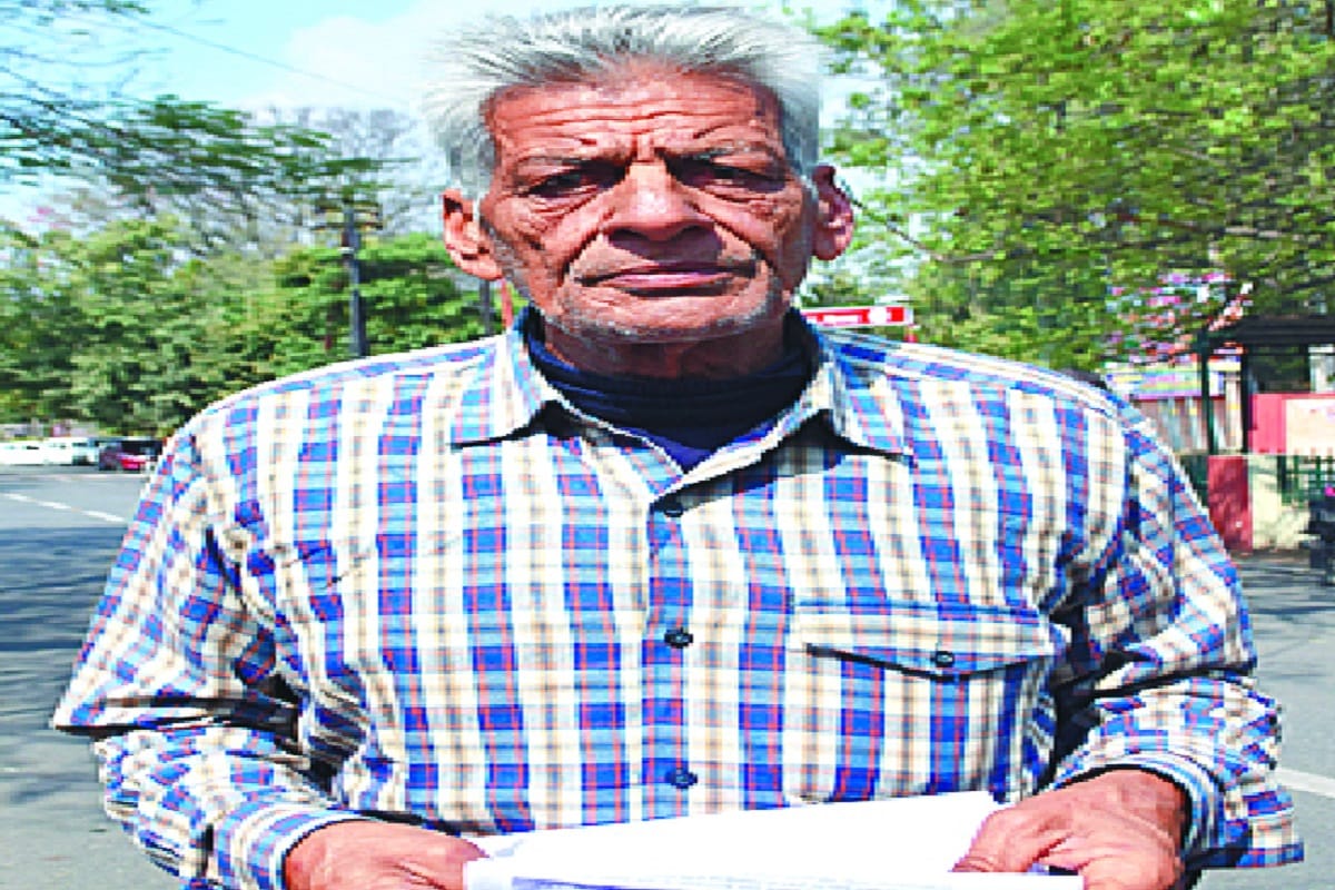 Meerut, Retired lance naik has written a letter to PM modi, and has expressed his desire to join war