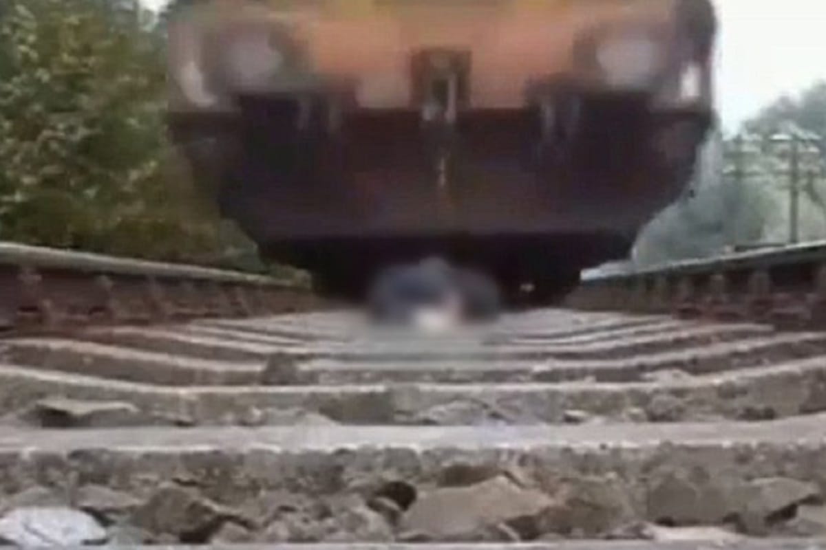 Meerut, Young man killed by train in Partapur area
