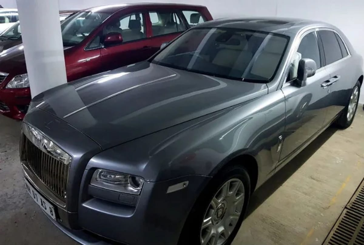 Nirvav Modi's online auction expensive cars like Rolls Royce will start from rs 2.38 lakh