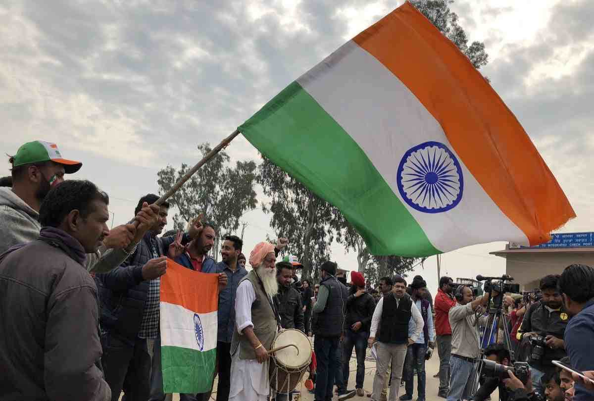 welcome back abhinandan varthaman shah rukh khan song play at wagha border