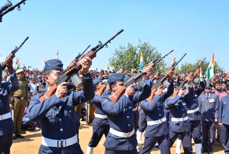 MI 17 helicopter crash Jhajjar Shaheed Vikrant sehrawat funeral