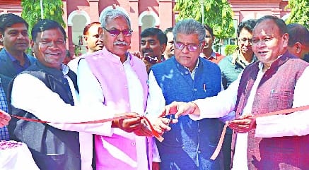‘माननीयों’ ने आचार संहिता से पहले 20 करोड़ की सड़कों का किया शिलान्यास
