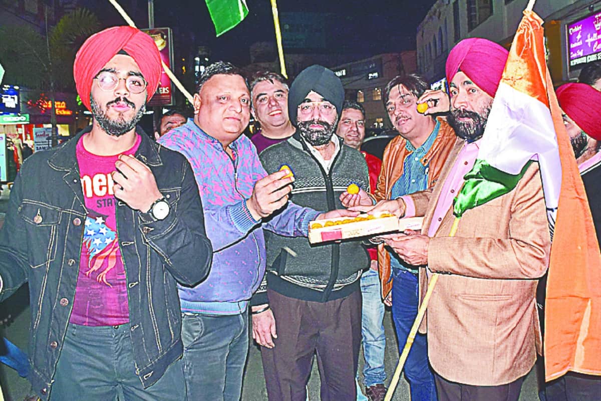 #abhinandan, Meerut People Celebrate the valor of IAF Wing commander Abhinandan