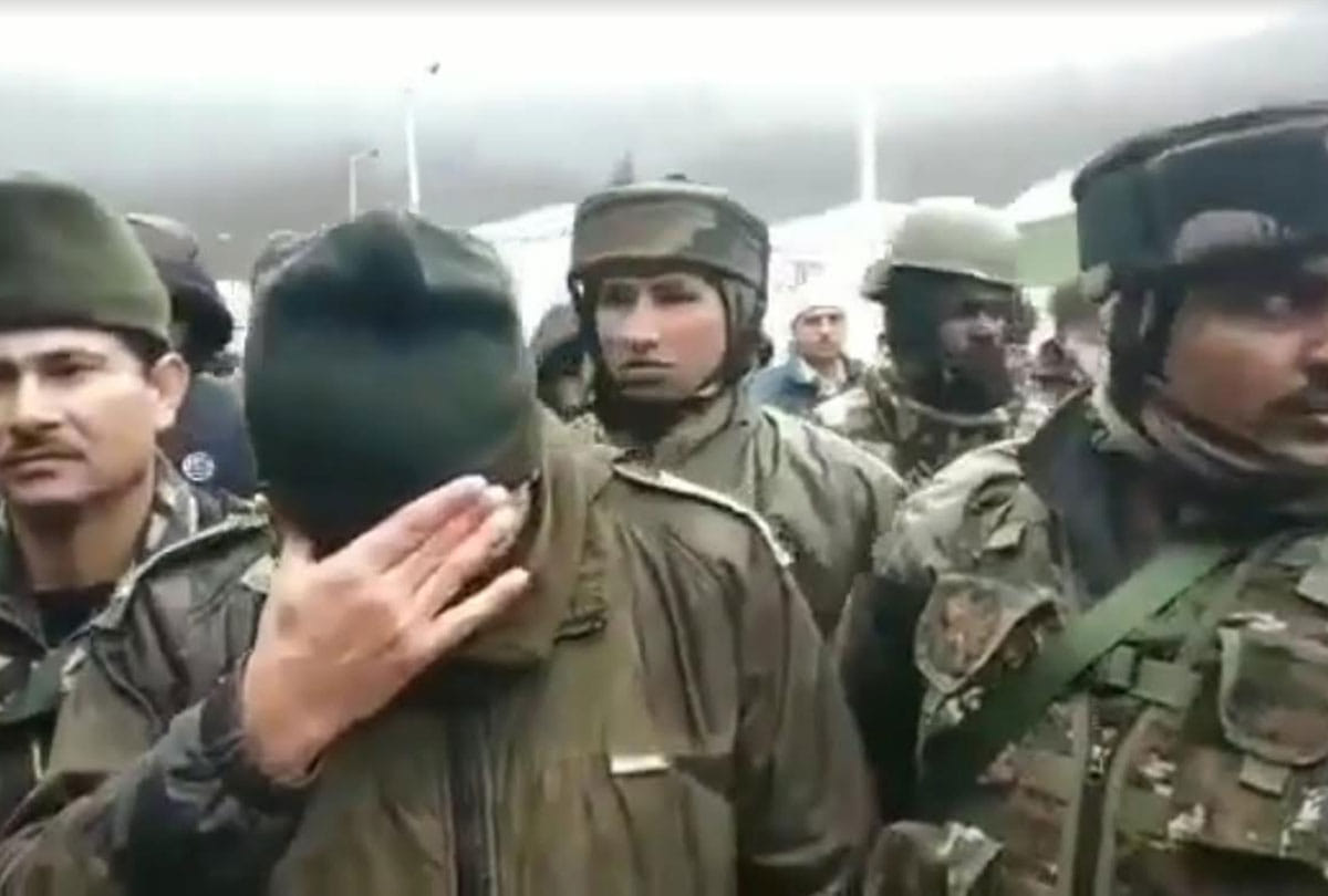 Wreath laying ceremony of two CRPF personnel martyred in Handwara Kupwara encounter