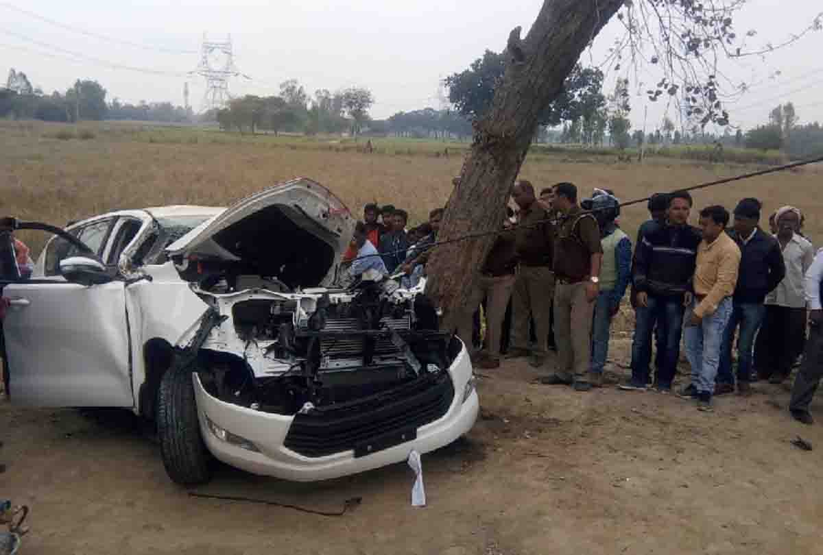 nine people injured in fatehpur road accident