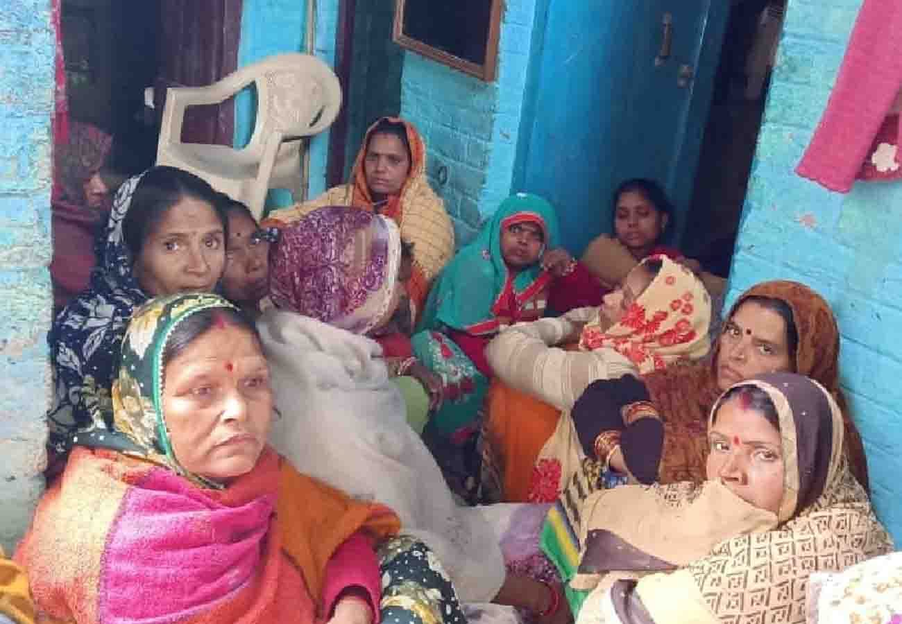 husband brutally murdered his wife by electric shock in auraiya
