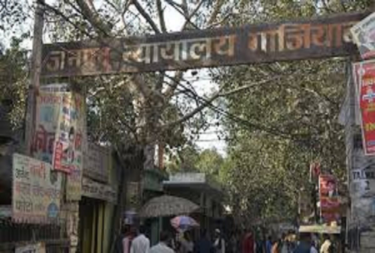 Software engineer reached ghaziabad court to gets divorce from wife