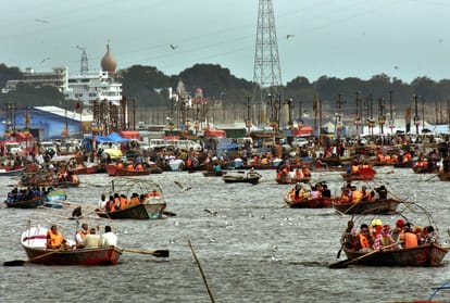 kumbh 2019: lot of devotees are coming in kumbh mela before Mahashivaratri