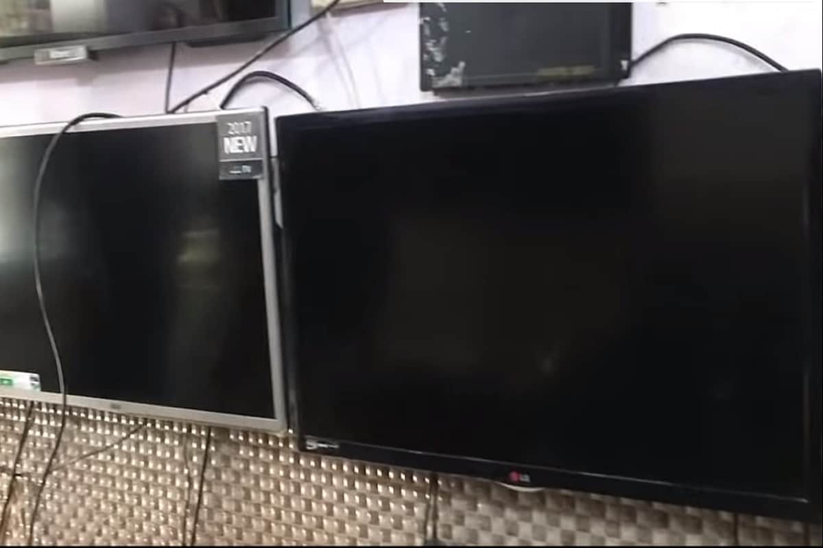 Buy Second Hand TV, Fridge And Electronic Items at Cheapest Price Delhi Maujpur Market