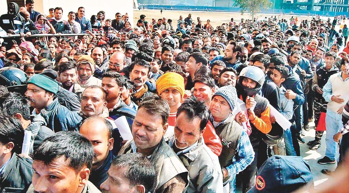 भीड़ से एम्स की ओपीडी में भगदड़, गिरने से कई जख्मी