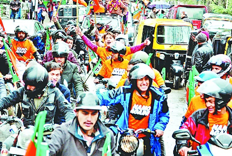 कुल्लू, मनाली और भुंतर में निकाली विजय संकल्प रैली