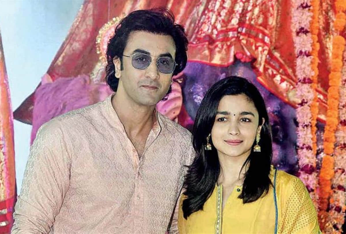 Alia Bhatt speak on relationship with Ranbir Kapoor said i am walking on clouds
