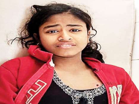Schoolgirl wounded after being shot